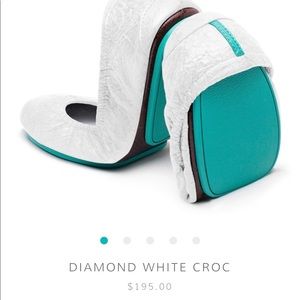 NWT - authentic white Tieks